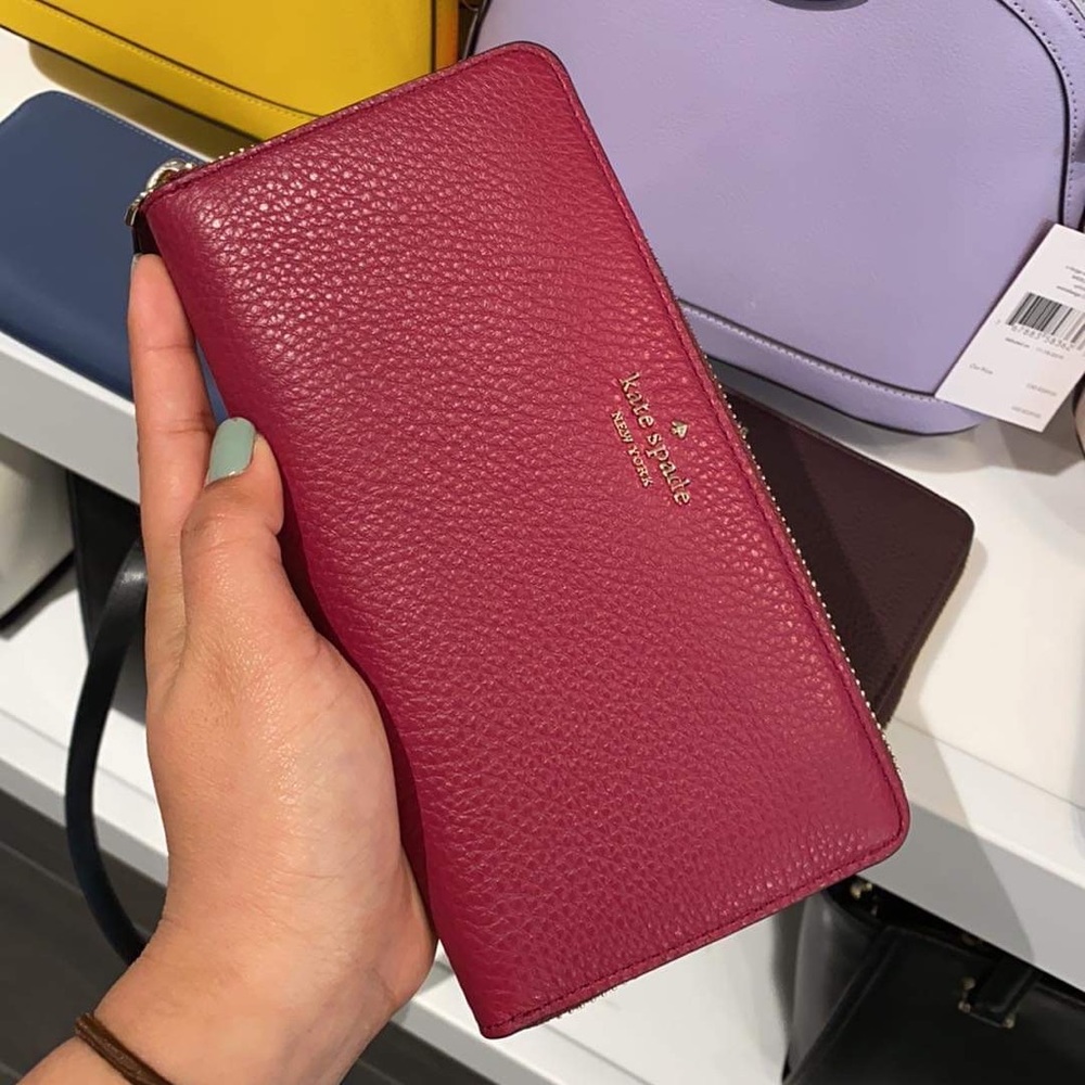📛SOLD📛Kate Spade Wallet
